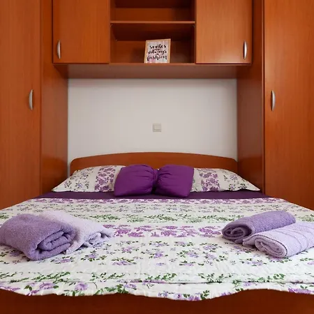 Anja Appartement *